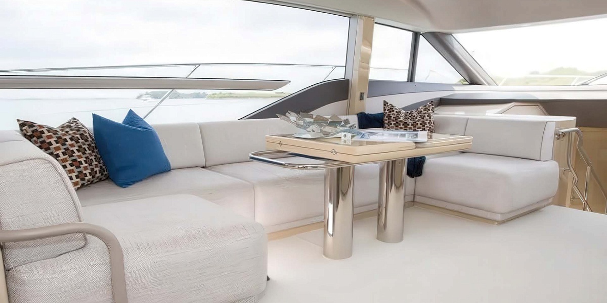 Аренда яхты Princess F55 Risa на Пхукете